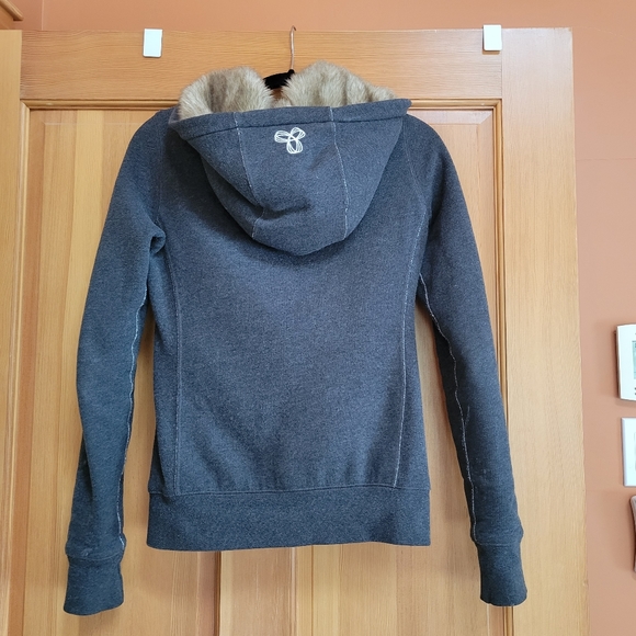 TNA jacket xs - Picture 3 of 3